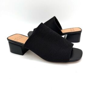 Donald Pliner Black Slide sandals with toe thong